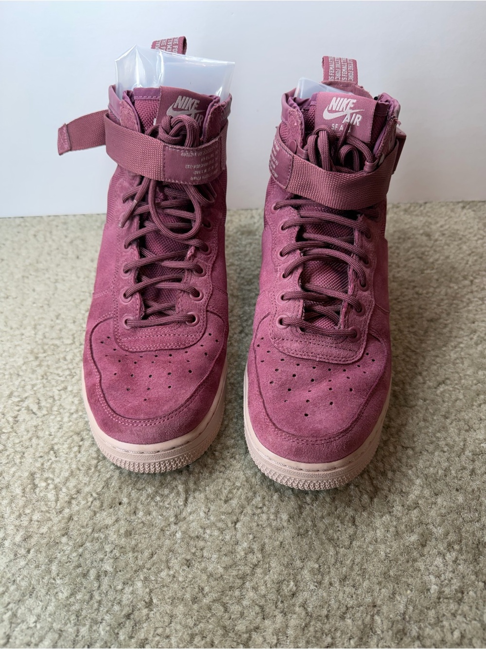 Nike SF Air Force 1 THE FORCE IS FEMALE High Vintage Wine AJ1698-600 Women’s 8.5